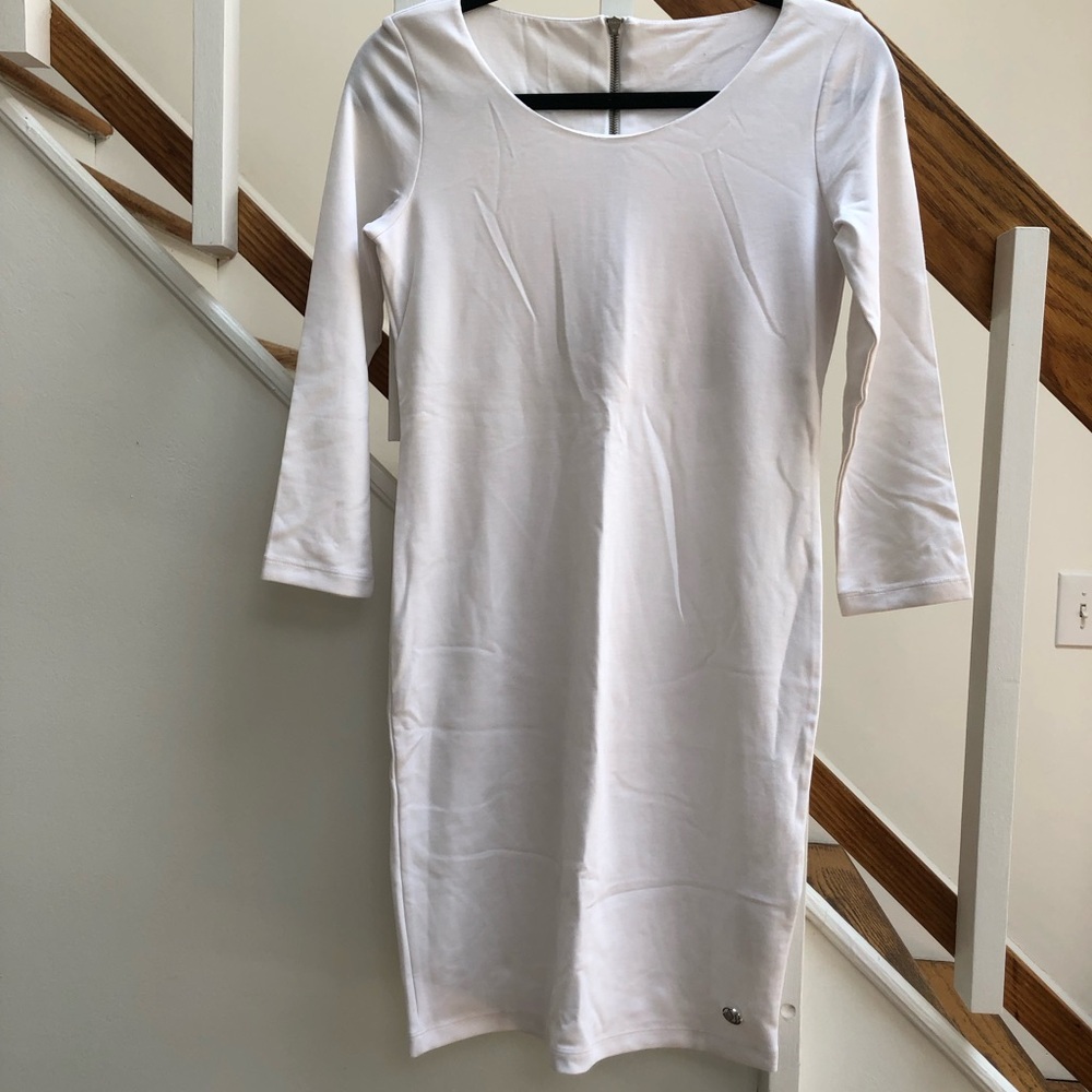 Giorgio Armani White Long Sleeve Scoop Neck Sheath Dress